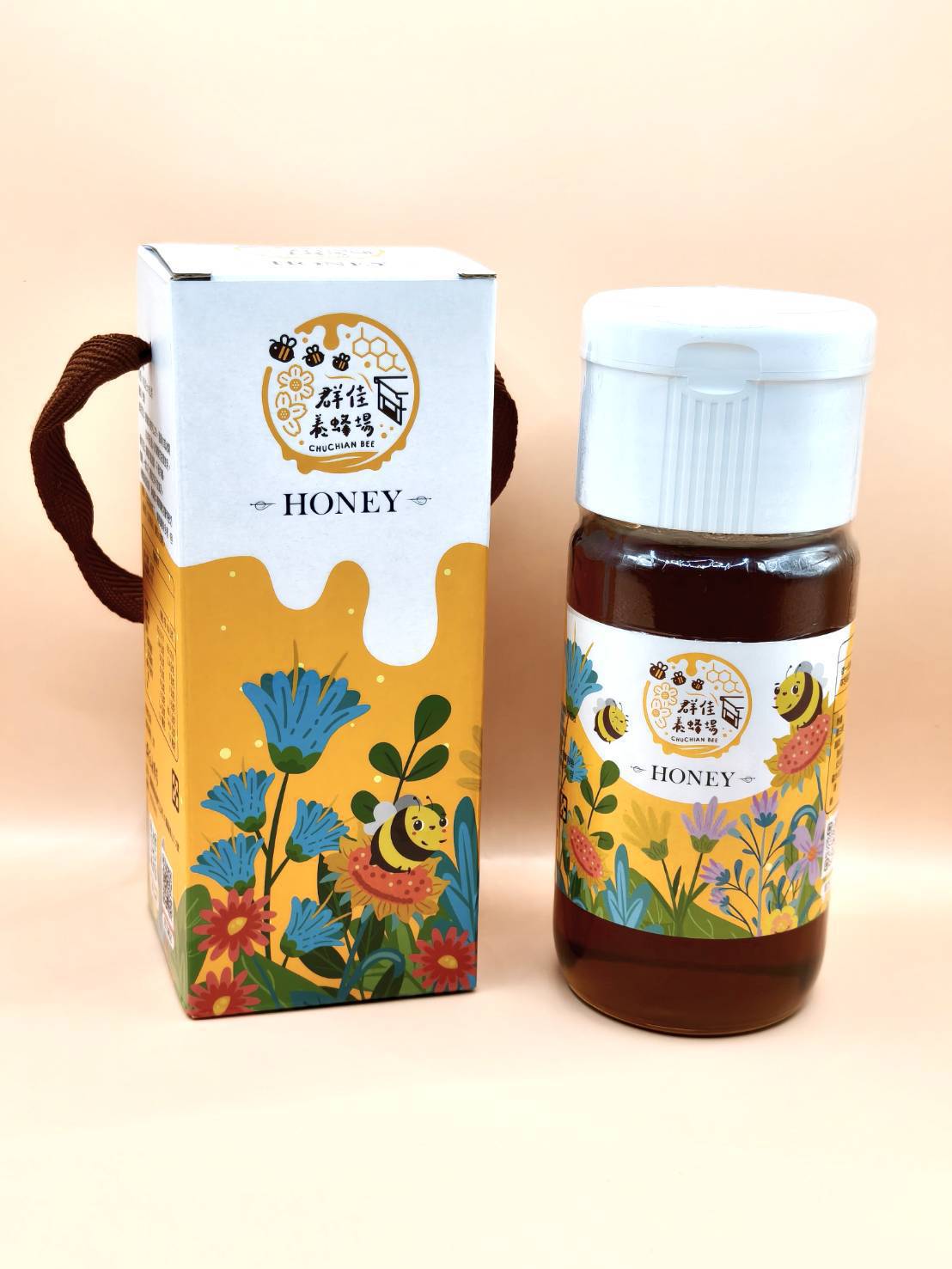 蜂蜜是營養豐富芳香甜美的天然食品，除水分外，主要以醣類為主，並含適量的維生素、礦物質、氨基酸及酵素類等，龍眼蜂蜜尤其是品質最佳的蜂蜜種類，有著自然濃醇香。