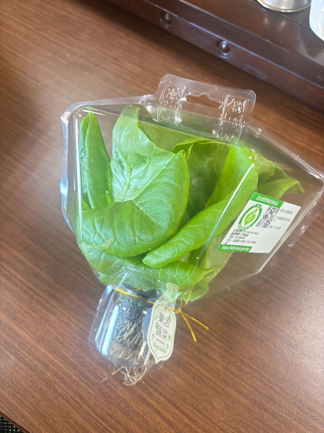 三欣園藝的生菜栽培項目，代表了品牌在推動台灣農業改革的核心信念與實踐。我們不僅注重產品的品質與效率，更在於如何將現代科技、環保理念和社會責任結合起來，實現綠色、可持續的農業發展。從智能農業到有機栽培，再到都市農業的創新探索，三欣園藝致力於為台灣農業帶來全新的發展模式，並幫助每一位消費者與農民共同邁向綠色未來。<br /><br />希望這些觀點能夠幫助三欣園藝在市場上樹立起更加有力的品牌形象，並吸引更多消費者和業界的支持。