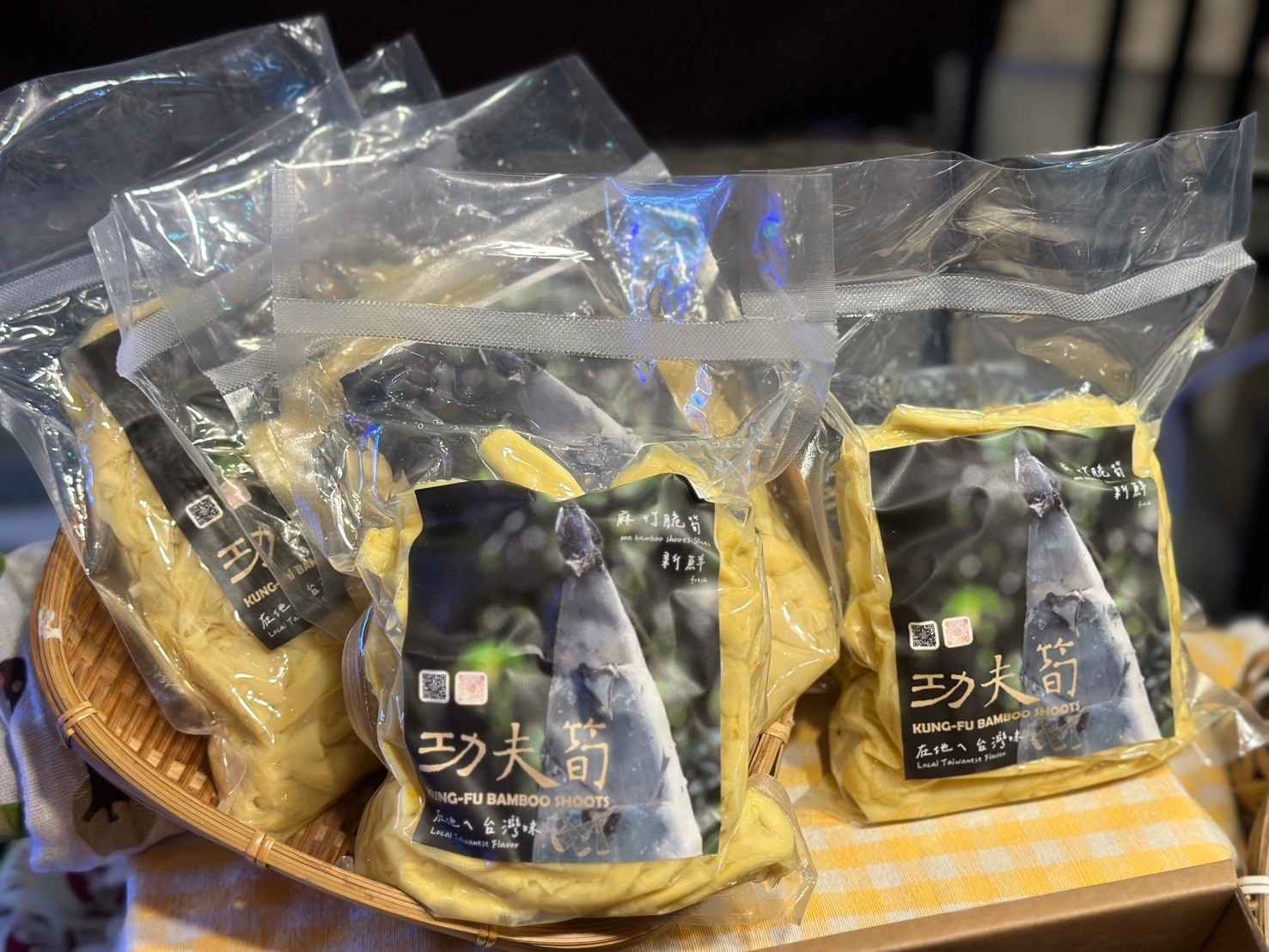 筍茸是麻竹筍的尾端，大埔麻竹筍脆筍是源自大埔鄉的農產品，由當地農夫精選、採收後並運送至當地加工廠加工而成。具備極佳的脆爽口感，在料理上範圍廣泛，深受消費者喜愛。